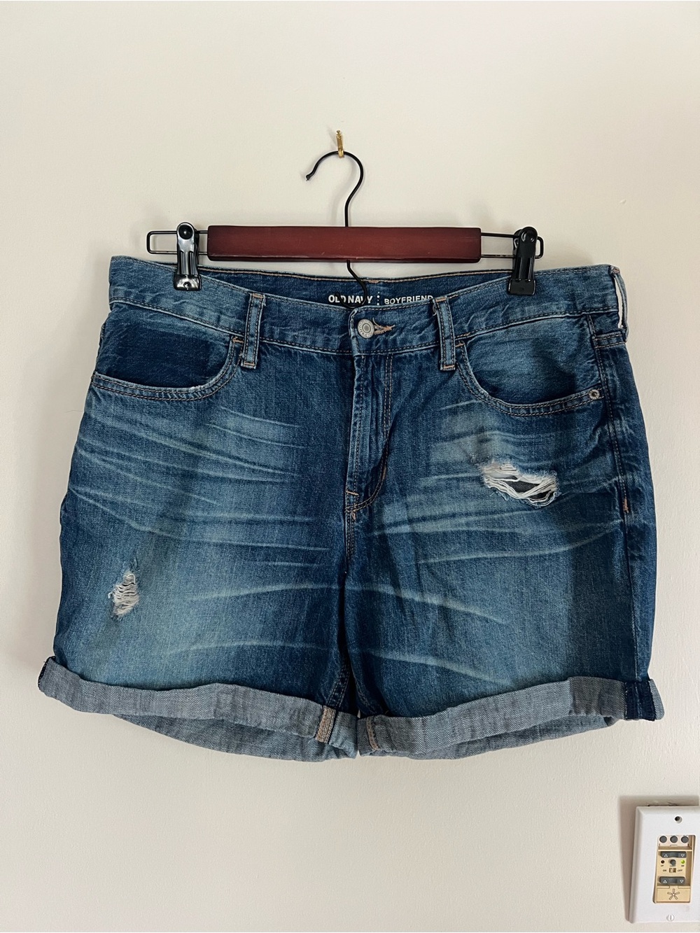 Old Navy Distressed Rolled-Cuff Denim Shorts - Dark Blue